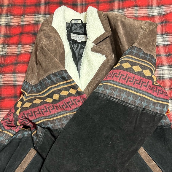 Vintage Leather Jacket - Picture 2 of 5